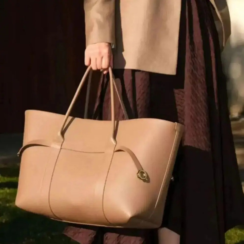 26種類の新しいトートスタイルのレザーショルダーバッグ、通勤 - Leather Work Bag Women のレビューと価格