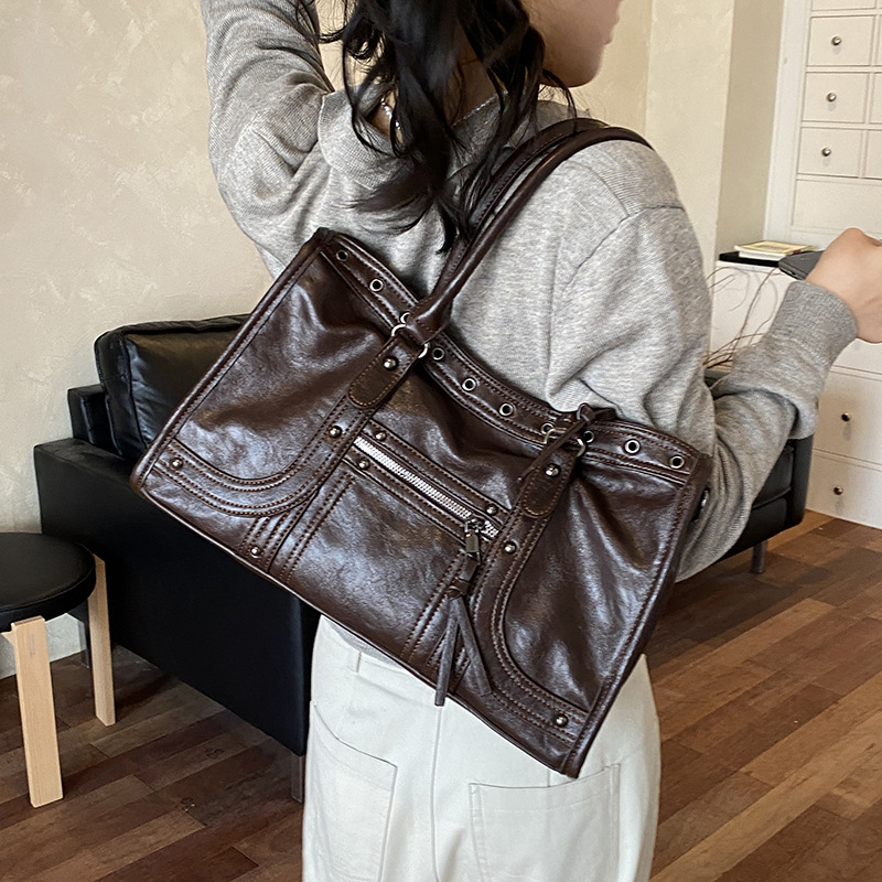 バイク用ハンドバッグ レトロ レディース ショルダーバッグ  - Vintage Leatherwork のレビューと価格